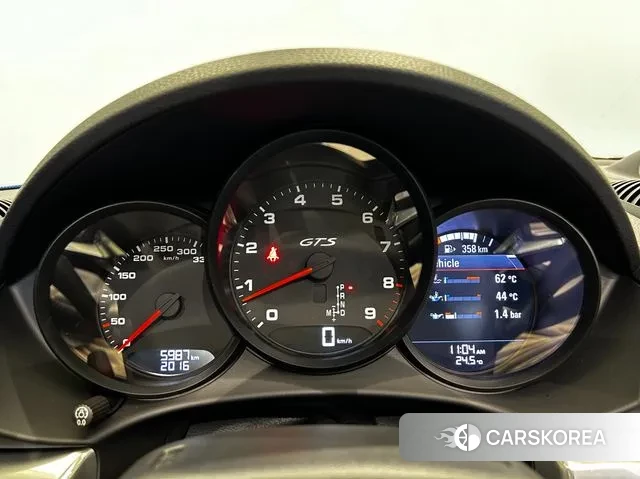 Porsche 718 Boxster 2023 Серебристо-серый из Кореи, фото 4