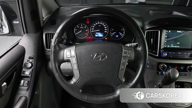 Hyundai The New Grand Starex 2019 Серебристо-серый из Кореи, фото 4