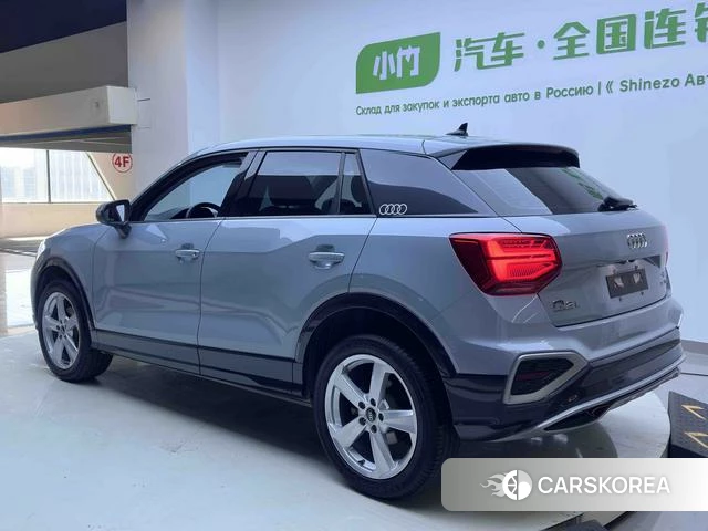 Audi Q2L 2023 Темно-серый из Китая, фото 4