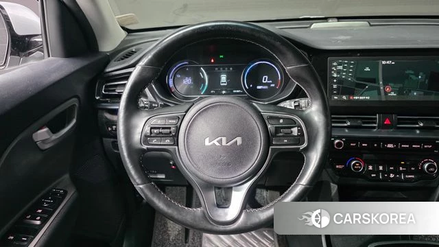 Kia Niro Plus 2022 Серебряный из Кореи, фото 4