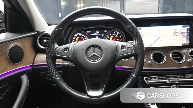 Mercedes-Benz E-Class W213 2018 Черный из Кореи, фото 4