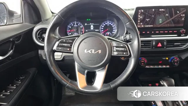 Kia The New K3 2nd generation 2021 Белый из Кореи, фото 4