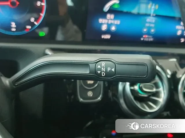 Mercedes-Benz A-Class W177 2022 Белый из Кореи, фото 4