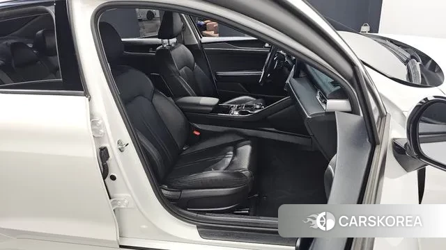 Kia K5 3rd generation 2023 Белый из Кореи, фото 4