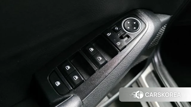 Kia Seltos 2022 Белый из Кореи, фото 4