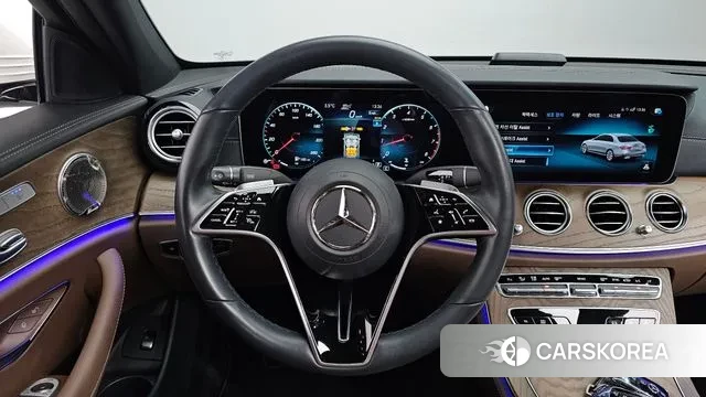 Mercedes-Benz E-Class W213 2022 Белый из Кореи, фото 4