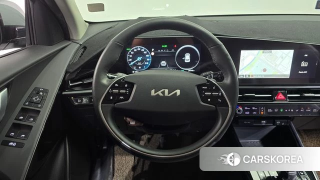 Kia Di Ol Nu Niro 2023 Темно-зеленый из Кореи, фото 4