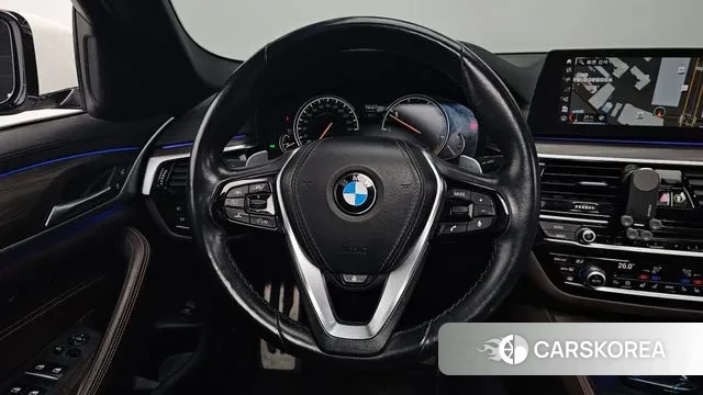 BMW 5 Series (G30) 2018 Белый из Кореи, фото 4