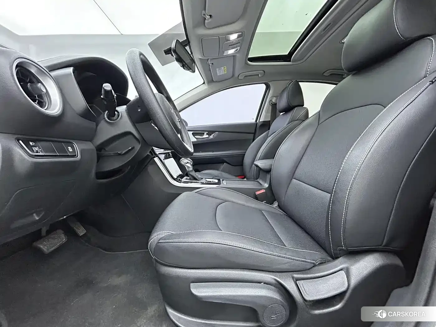 Kia K3 2022 Белый из Китая, фото 4