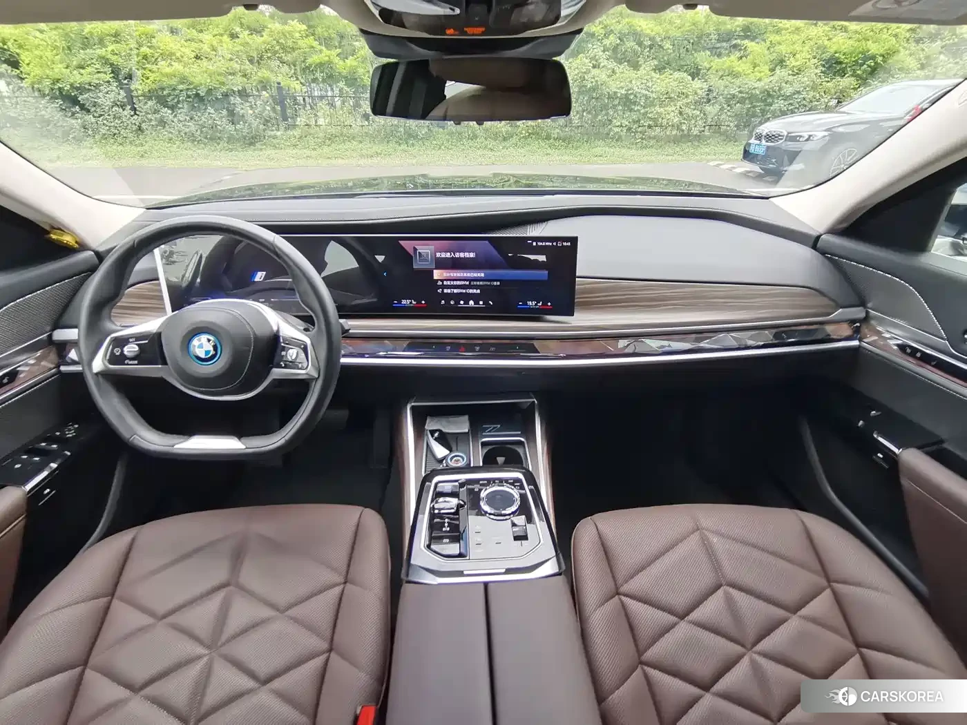 BMW i7 2025 Черный из Китая, фото 4