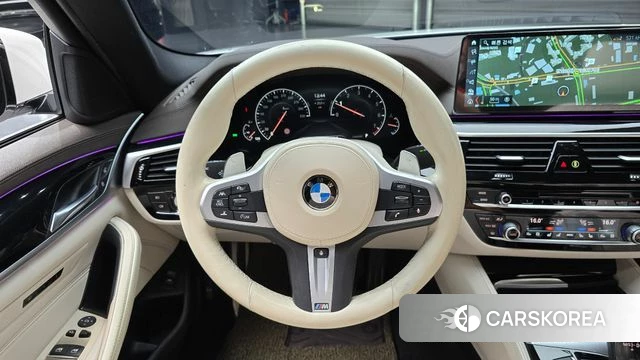 BMW 5 Series (G30) 2019 Белый из Кореи, фото 4