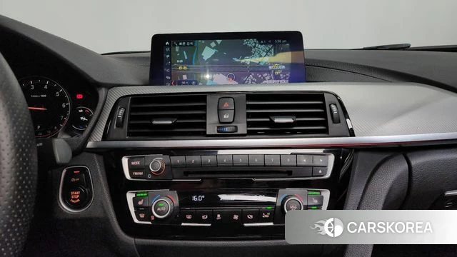 BMW 3 Series (F30) 2018 Черный из Кореи, фото 4