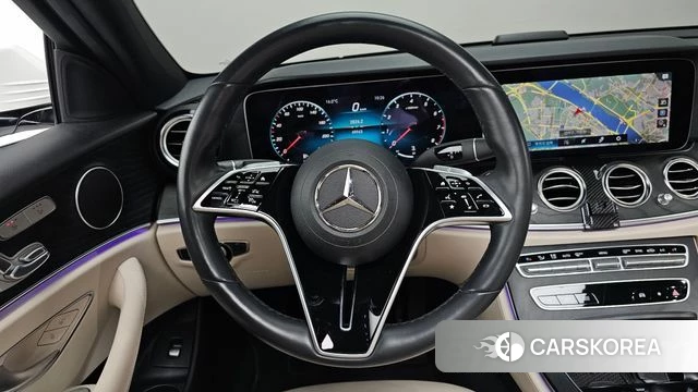 Mercedes-Benz E-Class W213 2023 Белый из Кореи, фото 4