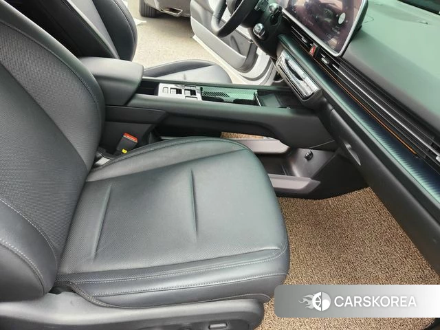 Hyundai Ionic 6 2022 Белый двухцветный из Кореи, фото 4