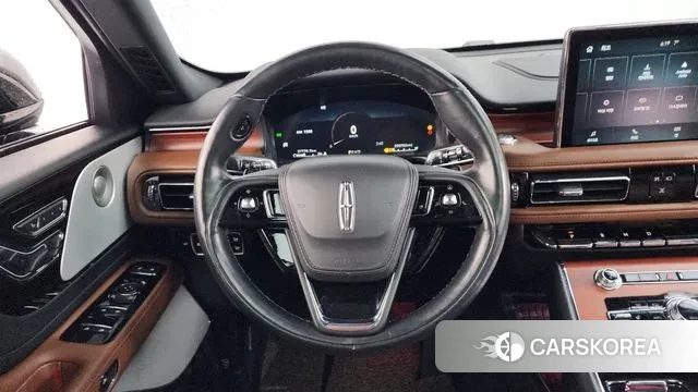 Lincoln Aviator 2nd generation 2023 Синий из Кореи, фото 4