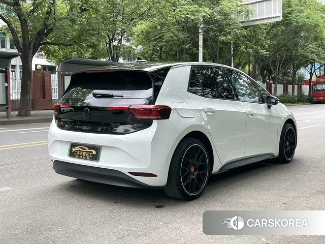 Volkswagen ID.3 2024 Серебристо-серый из Китая, фото 4