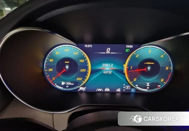 Mercedes-Benz C-Class W205 2021 Белый из Кореи, фото 4