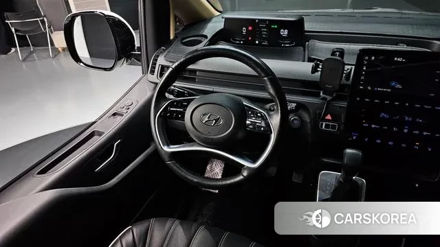 Hyundai Staria 2024 Белый из Кореи, фото 4