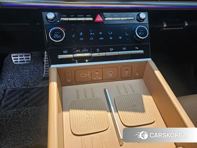 Hyundai Santa Fe (MX5) 2023 Белый из Кореи, фото 4