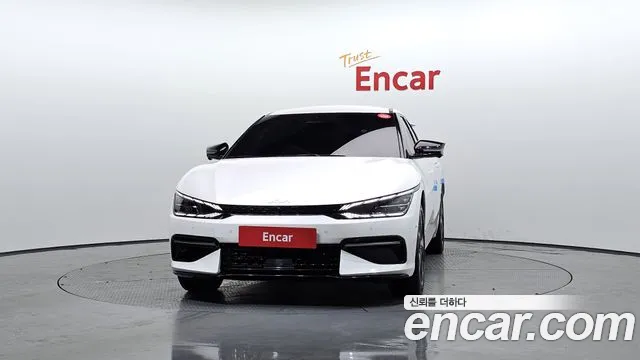 Kia EV6 2022 Белый из Кореи, фото 4