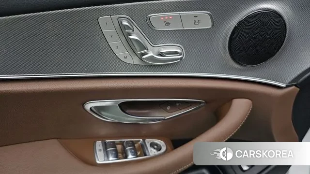 Mercedes-Benz E-Class W213 2020 Белый из Кореи, фото 4