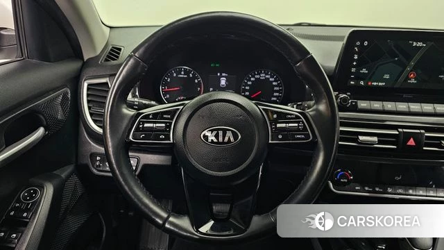 Kia Seltos 2021 Белый из Кореи, фото 4