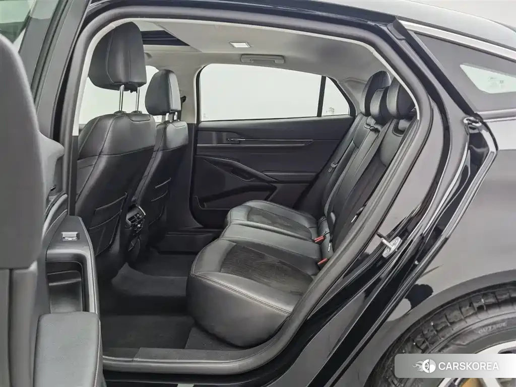 Ford Mondeo 2024 Черный из Китая, фото 4