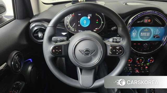 Mini Cooper 2023 Белый из Кореи, фото 4