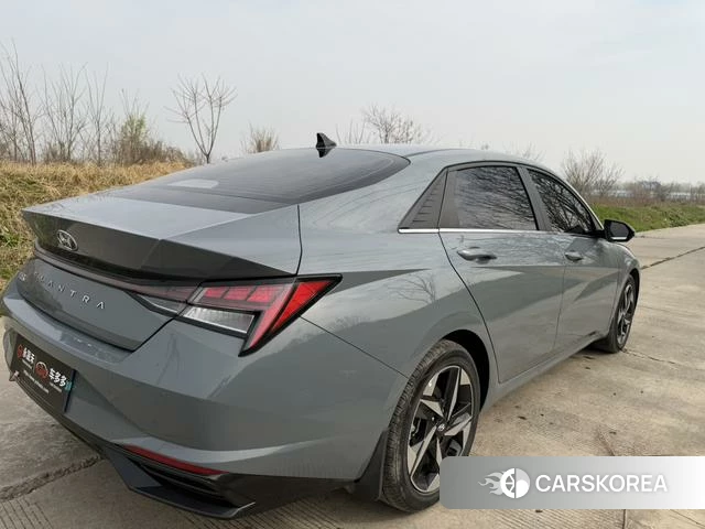Hyundai Elantra 2021 Серебристо-серый из Китая, фото 4
