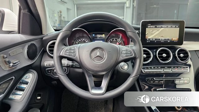 Mercedes-Benz C-Class W205 2018 Белый из Кореи, фото 4