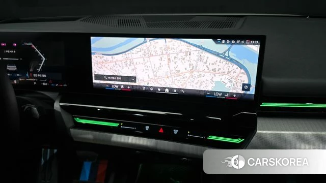 BMW 5 Series (G60) 2024 Белый из Кореи, фото 4