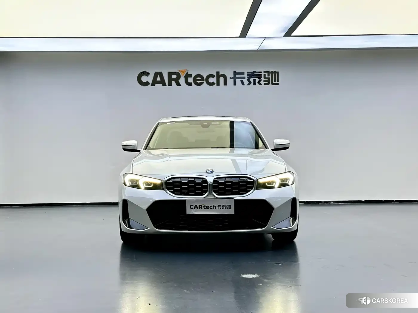 BMW 3 series 2023 Белый из Китая, фото 4