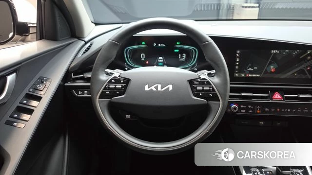 Kia Di Ol Nu Niro 2023 Белый из Кореи, фото 4