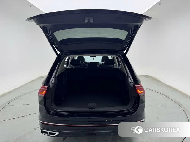 Volkswagen Tiguan L 2023 Черный из Китая, фото 4