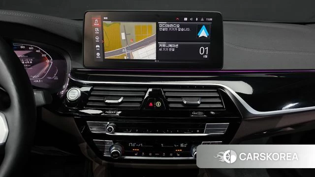 BMW 5 Series (G30) 2021 Белый из Кореи, фото 4