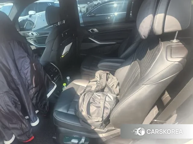 BMW X7 (G07) 2024 Белый из Кореи, фото 4