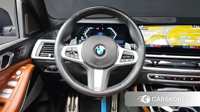 BMW X7 (G07) 2023 Черный из Кореи, фото 4