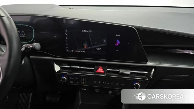 Kia Di Ol Nu Niro 2022 Белый из Кореи, фото 4