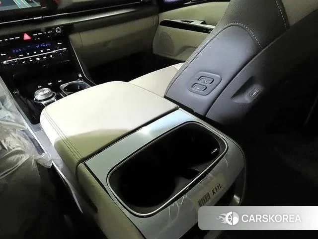 Kia Carnival 4th generation 2023 Белый из Кореи, фото 4