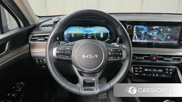 Kia K5 3rd generation 2023 Белый из Кореи, фото 4