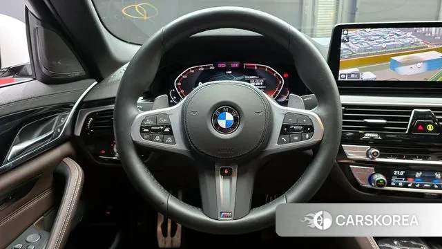 BMW 5 Series (G30) 2023 Белый из Кореи, фото 4