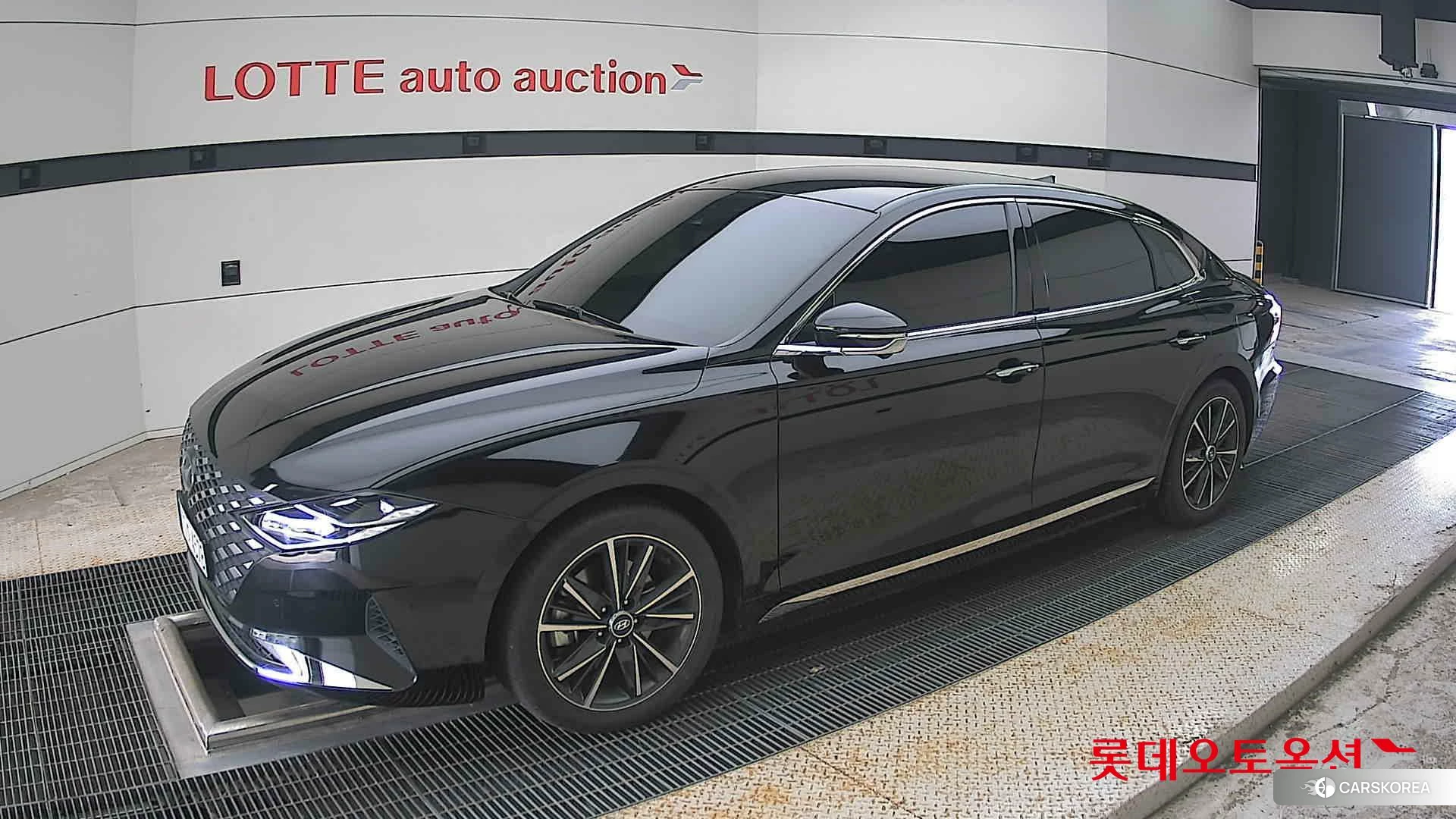 Hyundai Grandeur 2023 Abyss Black Pearl из Кореи, фото 4