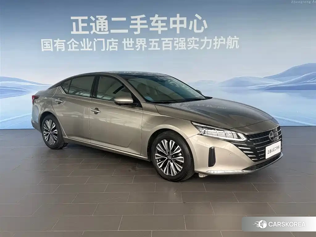 Nissan Altima 2025 Champagne/brown из Китая, фото 4