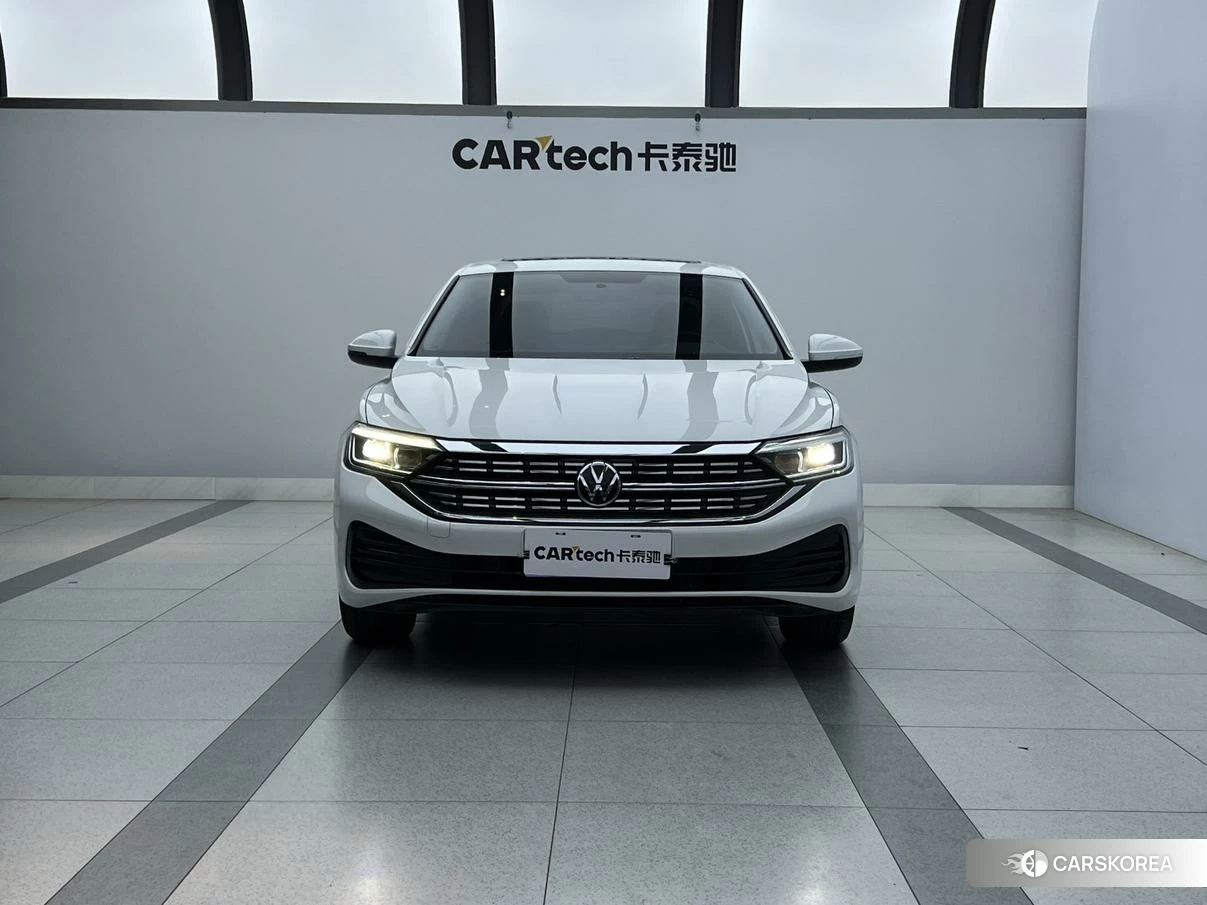 Volkswagen Sagitar 2022 Белый из Китая, фото 4