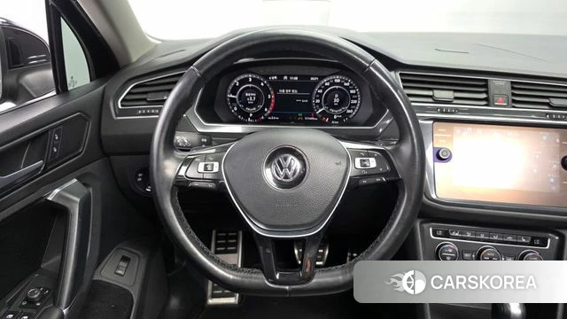 Volkswagen Tiguan second Generation 2018 Черный из Кореи, фото 4