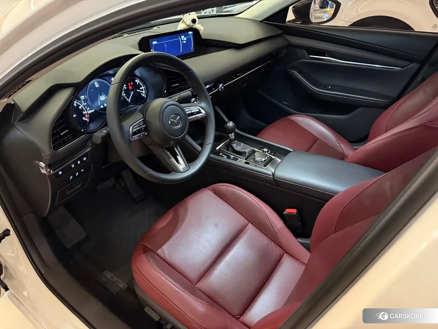 Mazda 3 2024 Белый из Китая, фото 4
