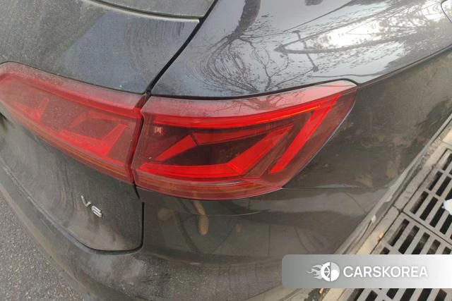 Volkswagen Touareg 2021 Черный из Китая, фото 4