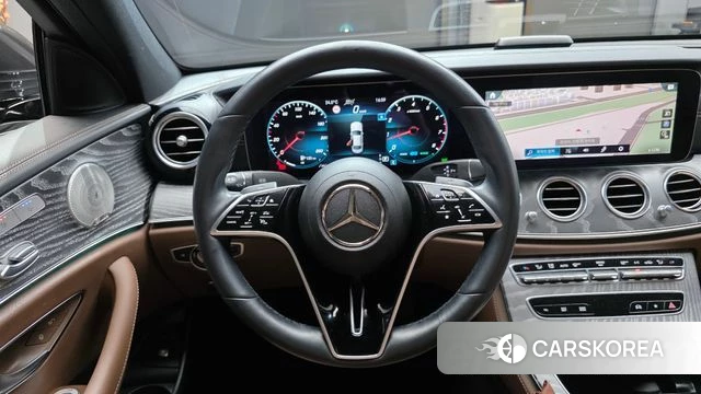 Mercedes-Benz E-Class W213 2022 Серый из Кореи, фото 4
