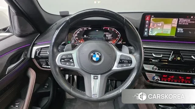 BMW 5 Series (G30) 2022 Белый из Кореи, фото 4