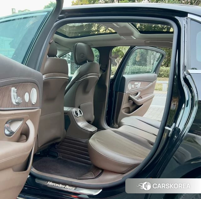 Mercedes-Benz E-class 2021 Черный из Китая, фото 4